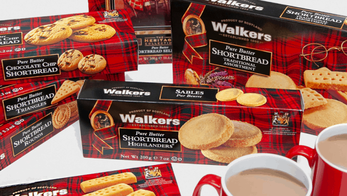 Europa celebrates 14 year partnership with Walkers Shortbread